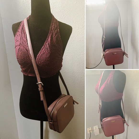 ❌SOLD❌ Like New ♠️ Kate Spade ♠️ Crossbody - Picture 16 of 16